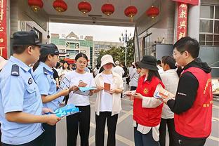 许尔特谈基根-穆雷三分15中12：这太离谱了 这些出手可都不容易